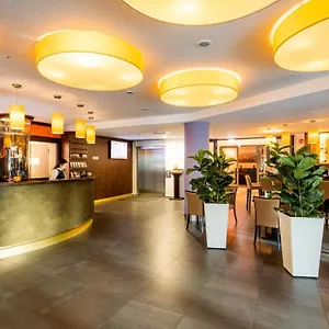 Stadthotel Am Roemerturm Hotel