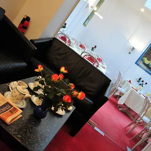 Cerano Am Dom Hotell